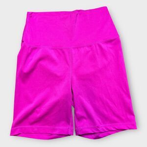 Yogalicious Lux Womens medium Hot Pink biker style activewear Compression shorts